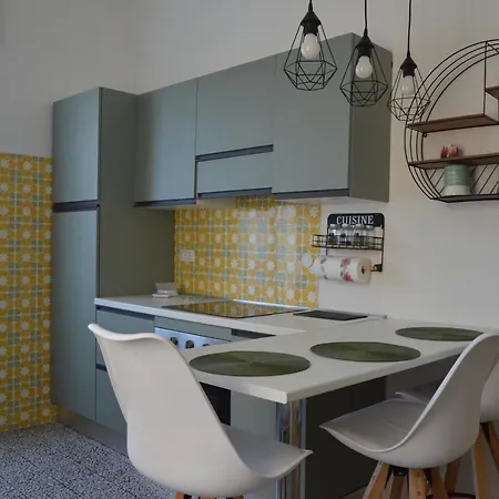 וילה La Parisienne