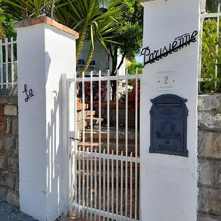 ヴィラ La Parisienne