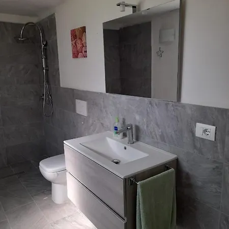 La Parisienne Villa Diano Borello