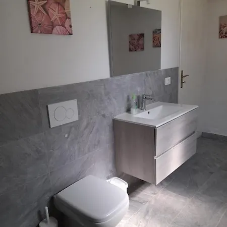 La Parisienne Diano Borello