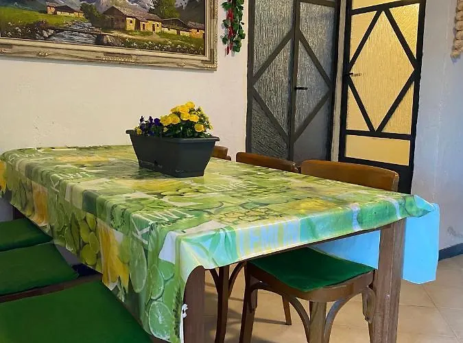 La Parisienne Villa *